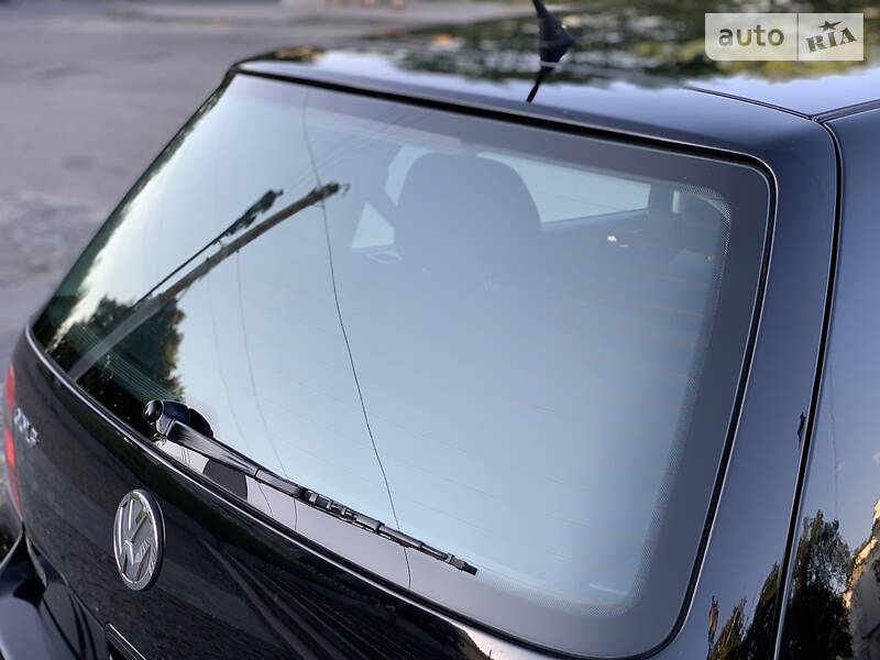 Хэтчбек Volkswagen Golf 2001 в Белой Церкви
