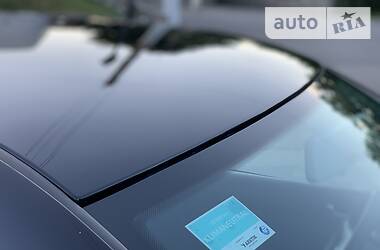 Хетчбек Volkswagen Golf 2001 в 