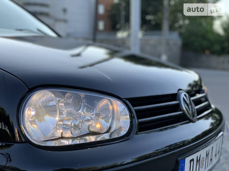 Хэтчбек Volkswagen Golf 2001 в Белой Церкви