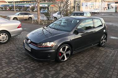 Хэтчбек Volkswagen Golf 2016 в Одессе