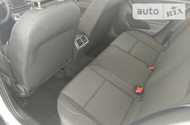 Хетчбек Volkswagen Golf 2018 в 