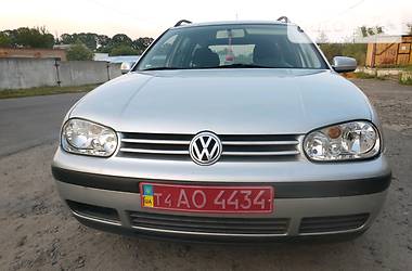 Універсал Volkswagen Golf 2001 в 