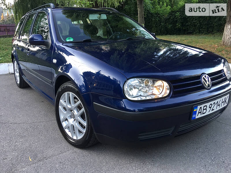 Універсал Volkswagen Golf 2000 в Вінниці