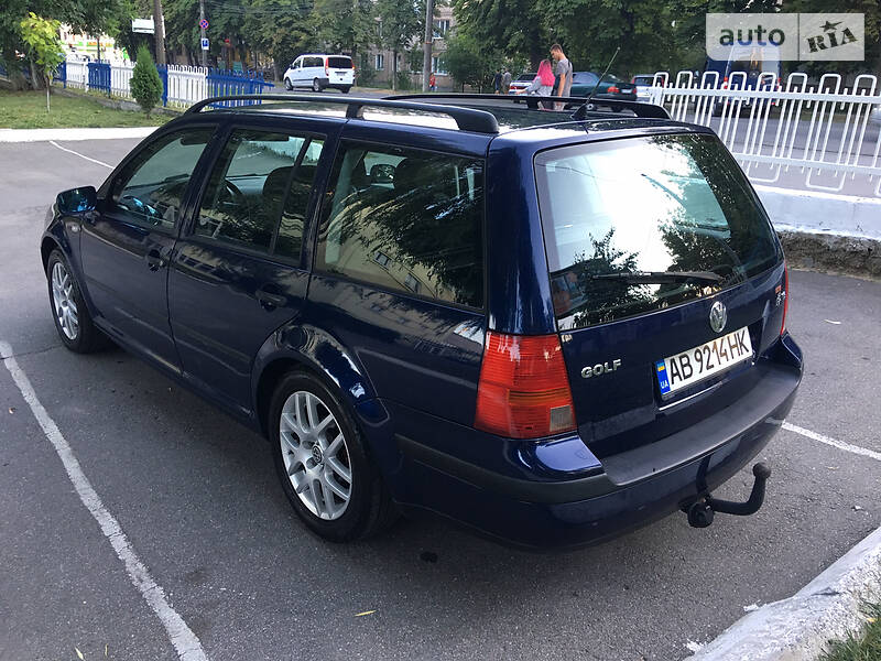 Універсал Volkswagen Golf 2000 в Вінниці