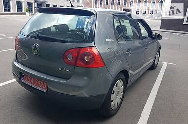 Хетчбек Volkswagen Golf 2006 в 
