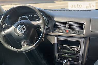 Универсал Volkswagen Golf 2003 в Ровно