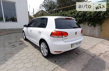 Хэтчбек Volkswagen Golf 2012 в Каховке