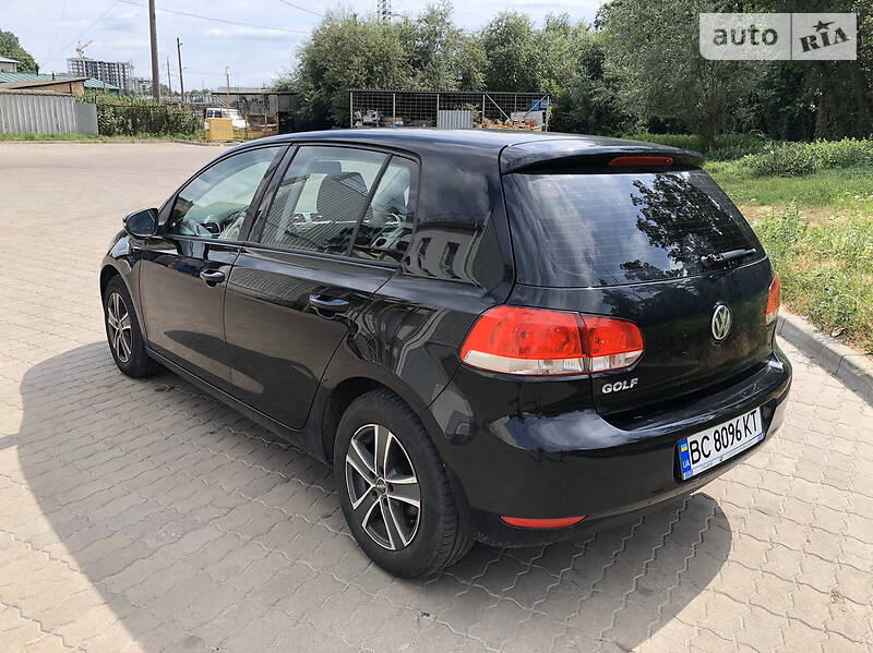 Хетчбек Volkswagen Golf 2009 в Львові