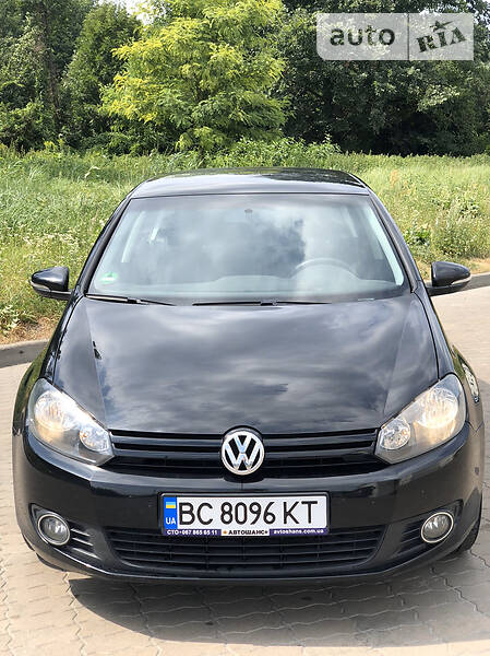 Хетчбек Volkswagen Golf 2009 в Львові