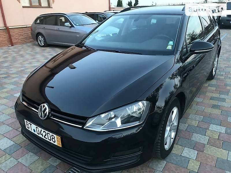 Универсал Volkswagen Golf 2014 в Ужгороде