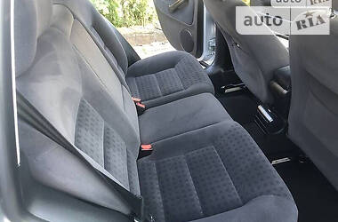 Універсал Volkswagen Golf 2000 в 