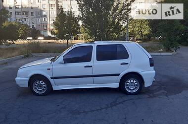 Хэтчбек Volkswagen Golf 1993 в Кропивницком