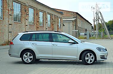 Універсал Volkswagen Golf 2014 в 