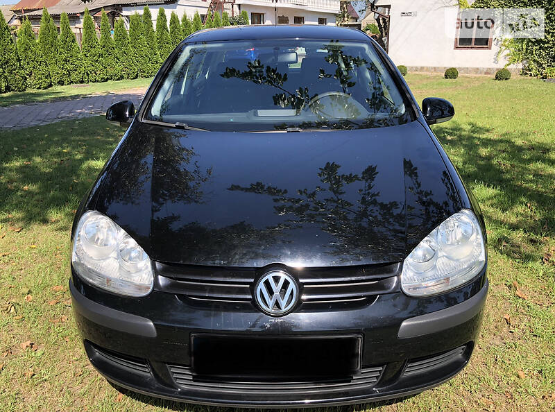 Хетчбек Volkswagen Golf 2005 в Луцьку фото 2 Хетчбек Volkswagen Golf 2005 в Луцьку