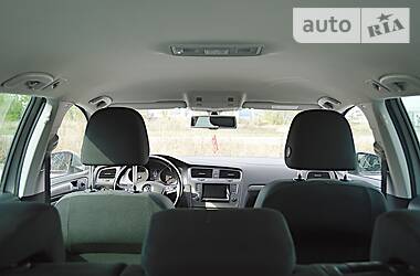 Універсал Volkswagen Golf 2014 в 