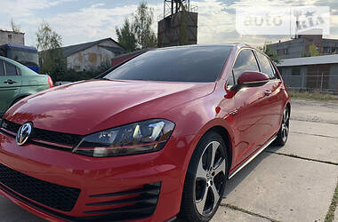 Хэтчбек Volkswagen Golf 2014 в Иршаве