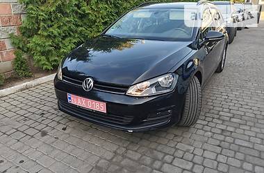 Універсал Volkswagen Golf 2015 в Луцьку