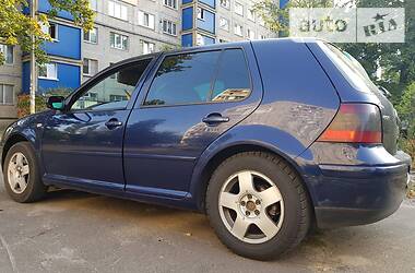 Хэтчбек Volkswagen Golf 1999 в Киеве