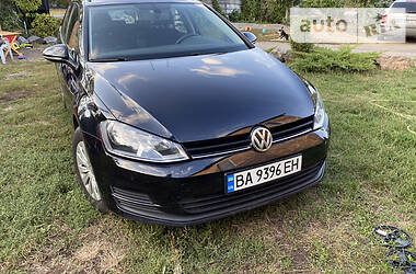 Универсал Volkswagen Golf 2016 в Кропивницком