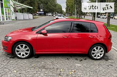 Хетчбек Volkswagen Golf 2012 в 