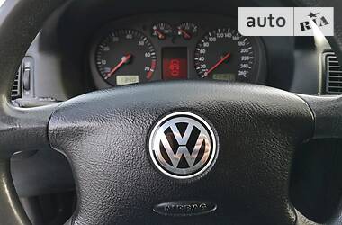 Хэтчбек Volkswagen Golf 2001 в Чернигове