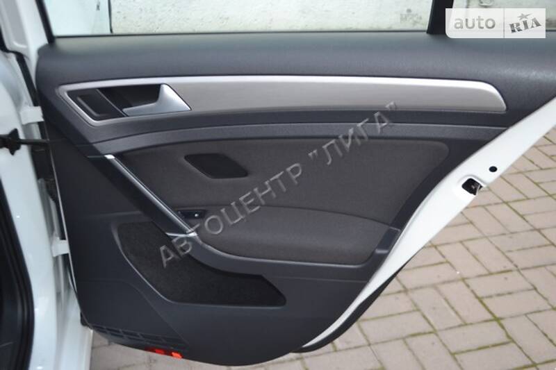 Универсал Volkswagen Golf 2015 в Хмельницком