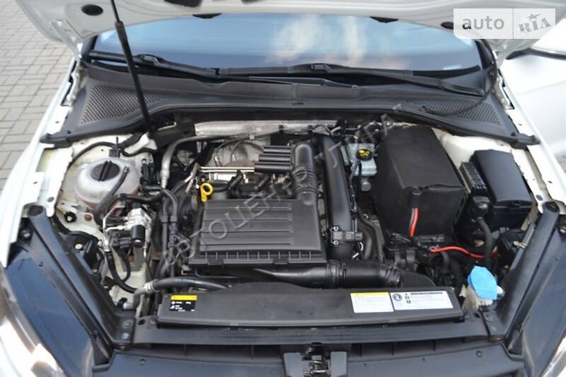 Универсал Volkswagen Golf 2015 в Хмельницком