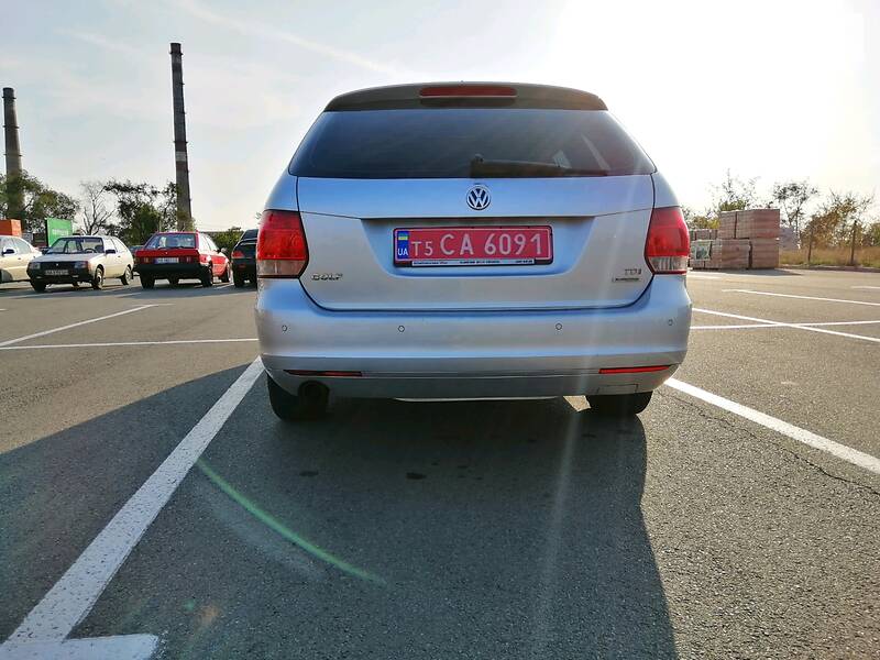 Универсал Volkswagen Golf 2011 в Кривом Роге