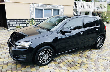 Хэтчбек Volkswagen Golf 2012 в Иршаве