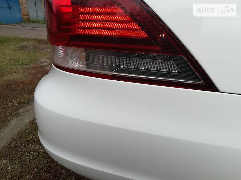 Универсал Volkswagen Golf 2012 в Глухове