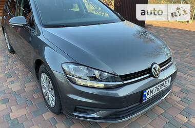 Универсал Volkswagen Golf 2017 в Житомире