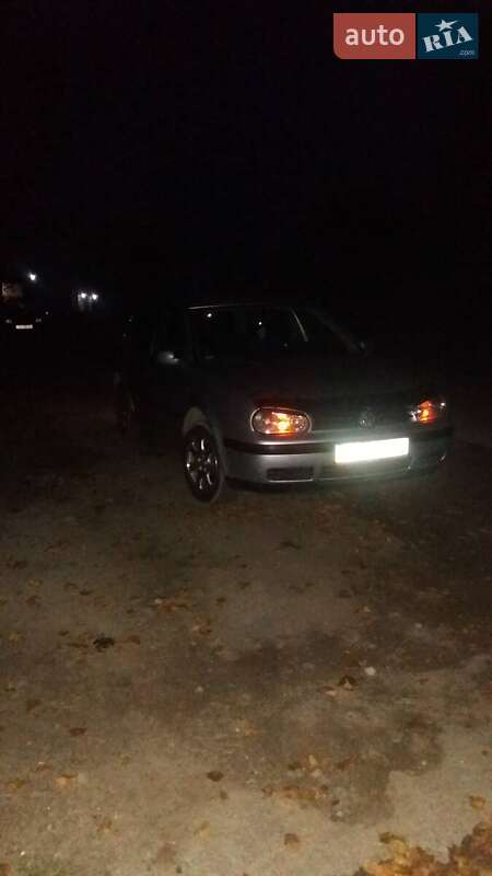 Хетчбек Volkswagen Golf 1999 в Миколаєві