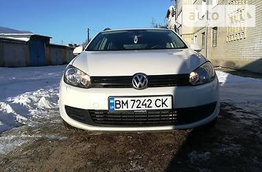 Универсал Volkswagen Golf 2012 в Глухове