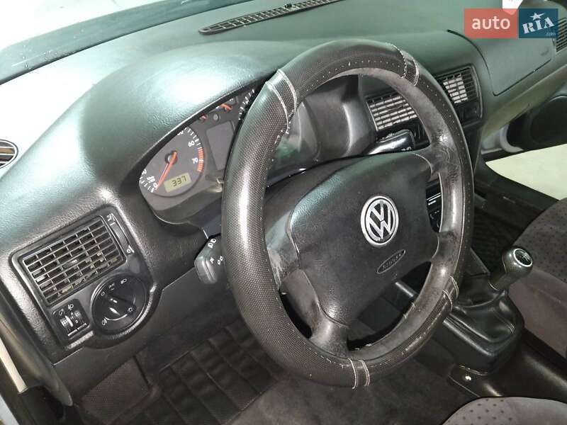 Хетчбек Volkswagen Golf 1999 в Хмельницькому