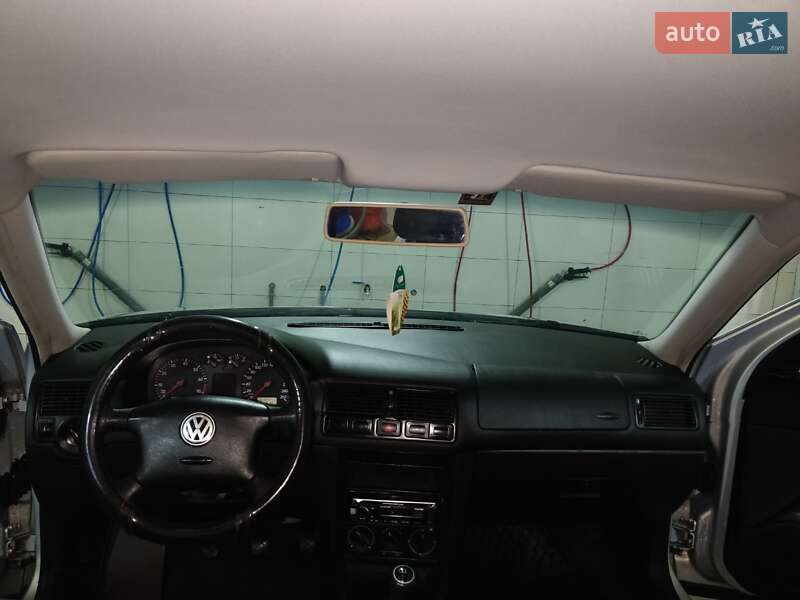 Хетчбек Volkswagen Golf 1999 в Хмельницькому