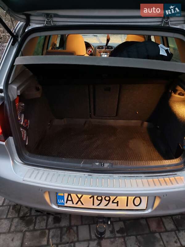 Хэтчбек Volkswagen Golf 2009 в Харькове