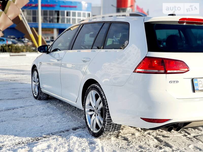 Універсал Volkswagen Golf 2015 в Хмельницькому