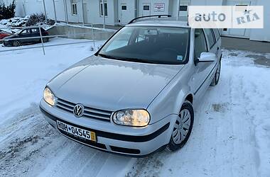 Универсал Volkswagen Golf 2001 в Виннице