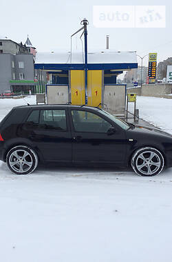 Хетчбек Volkswagen Golf 2000 в Тернополі