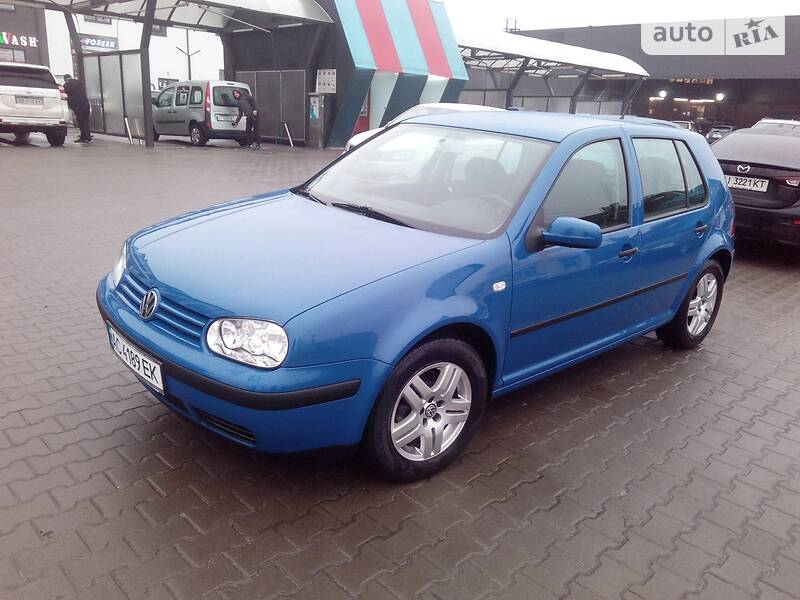 Хэтчбек Volkswagen Golf 2001 в Киеве