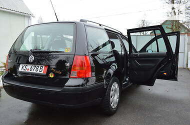 Универсал Volkswagen Golf 2002 в Харькове