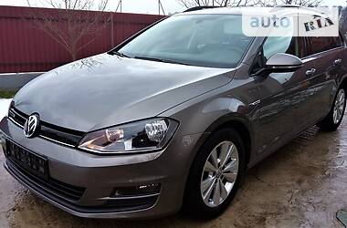 Универсал Volkswagen Golf 2016 в Бродах