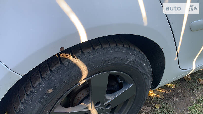 Хетчбек Volkswagen Golf 2007 в Заставній