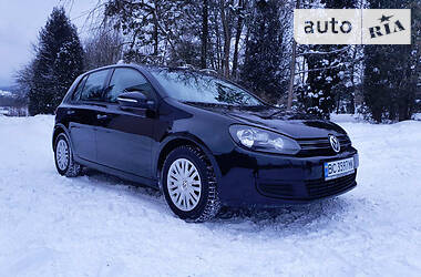 Хетчбек Volkswagen Golf 2012 в Дрогобичі