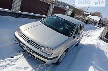 Хэтчбек Volkswagen Golf 1998 в Житомире