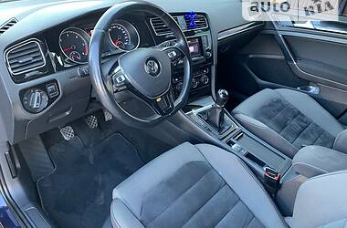 Универсал Volkswagen Golf 2015 в Коростене