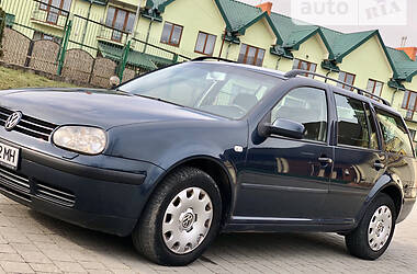 Универсал Volkswagen Golf 2005 в Стрые