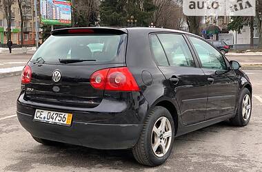 Хэтчбек Volkswagen Golf 2005 в Ровно