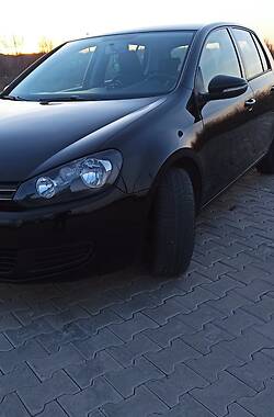 Хетчбек Volkswagen Golf 2009 в 