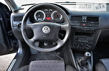 Универсал Volkswagen Golf 2005 в Харькове